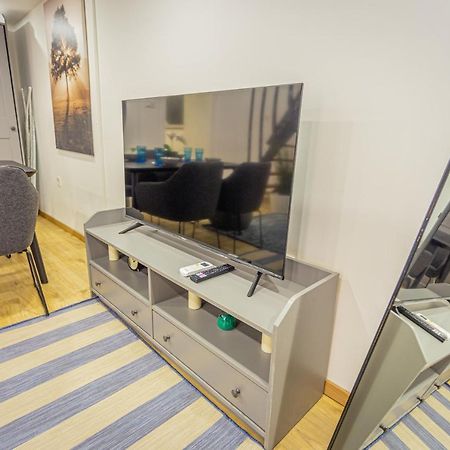 ブダペストCosy Flat In The Dob Street - Sapphireアパートメント エクステリア 写真
