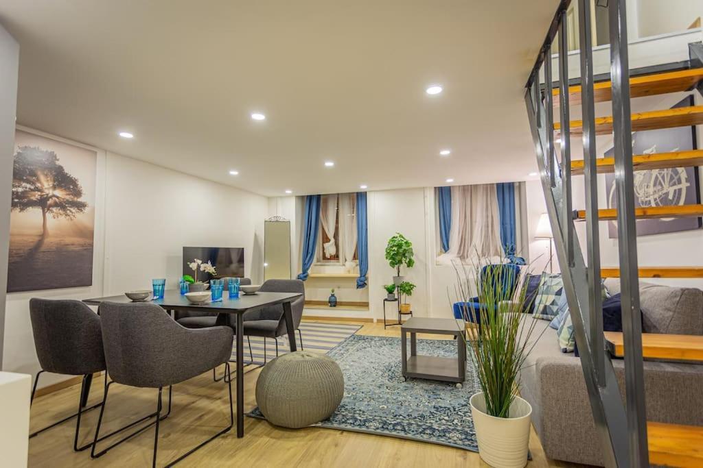 ブダペストCosy Flat In The Dob Street - Sapphireアパートメント エクステリア 写真