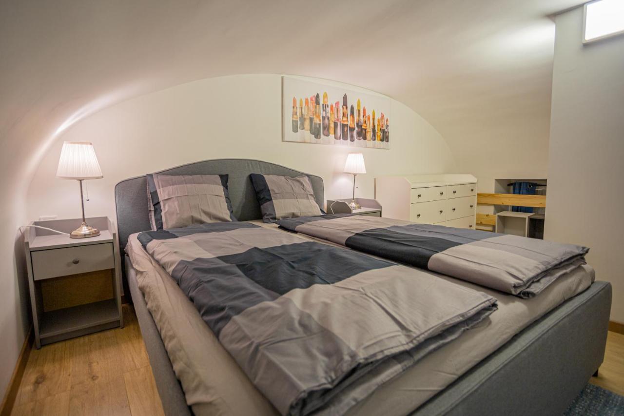 ブダペストCosy Flat In The Dob Street - Sapphireアパートメント エクステリア 写真