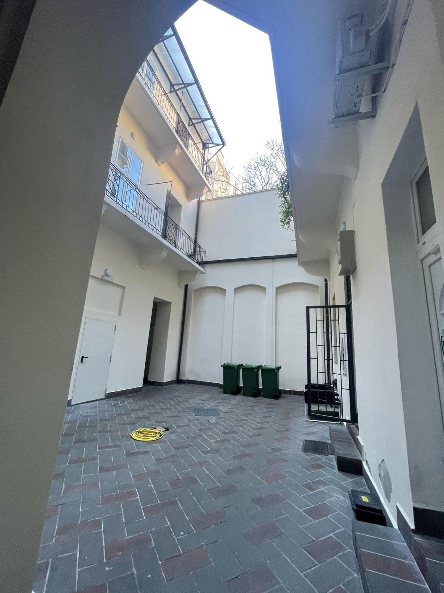 ブダペストCosy Flat In The Dob Street - Sapphireアパートメント エクステリア 写真